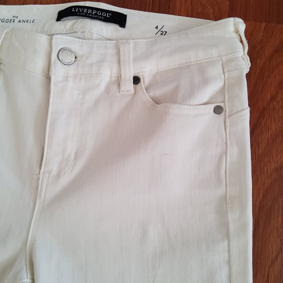 Liverpool “Piper Hugger” Ankle Skinny White Jeans – Size 4 / 27 – NWOT - Picture 8 of 16